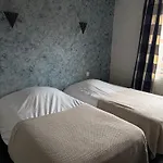 מלון Du Pot D'etain Châlons-en-Champagne