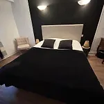Du Pot D'etain Hotel 3*