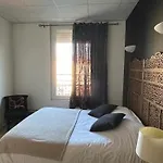Du Pot D'etain Hotel