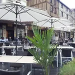 Du Pot D'etain Hotel
