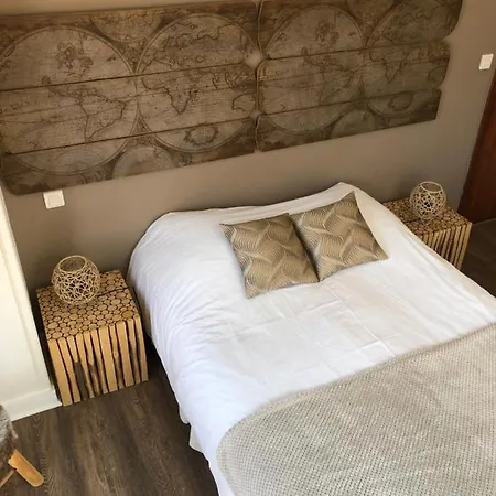 Du Pot D'etain Hotel 3*