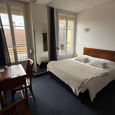 Hotel Du Pot D'etain 3*