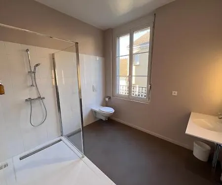 Du Pot D'etain Châlons-en-Champagne