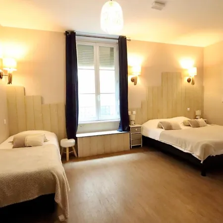 Du Pot D'etain Hotel 3*