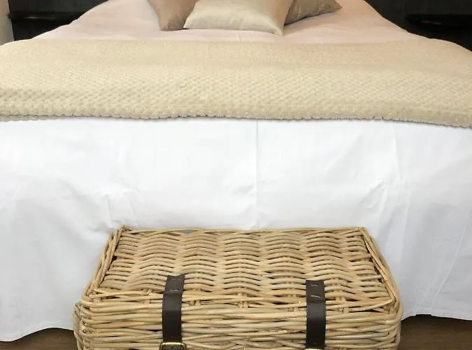 Du Pot D'etain Hotel 3*