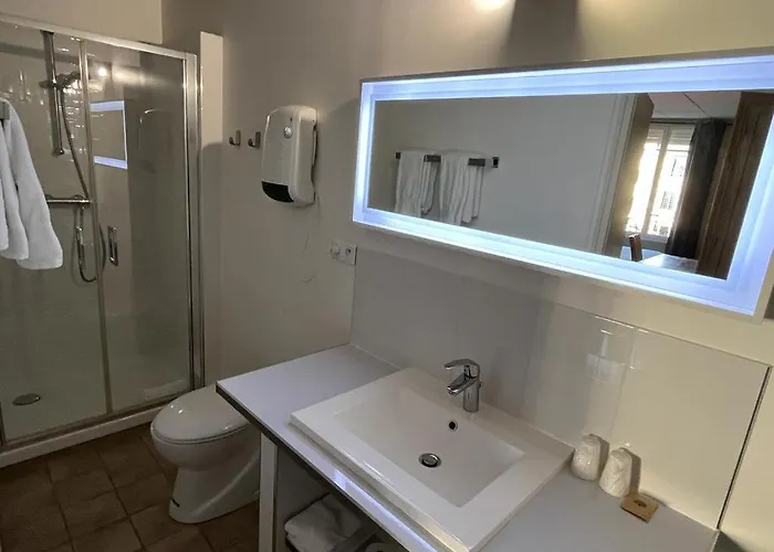 Hotel Du Pot D'etain