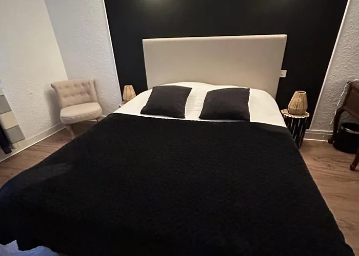 Hotel Du Pot D'etain Châlons-en-Champagne