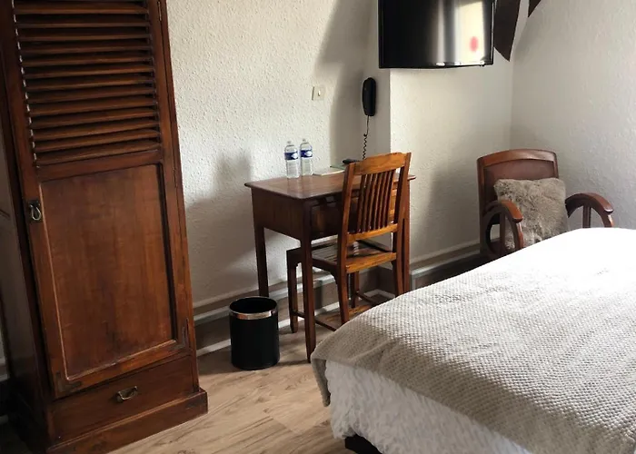 Hotel Du Pot D'etain