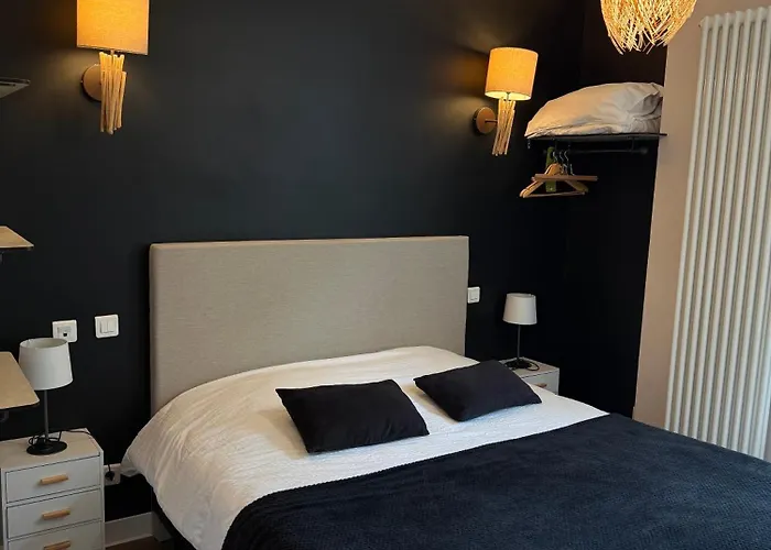 Du Pot D'etain Hotel Châlons-en-Champagne