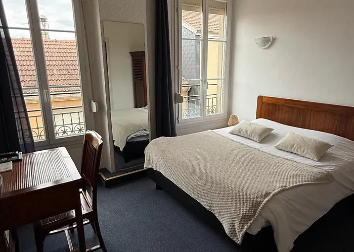 Hotel Du Pot D'etain 3*