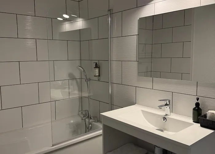 Du Pot D'etain Hotel 3*