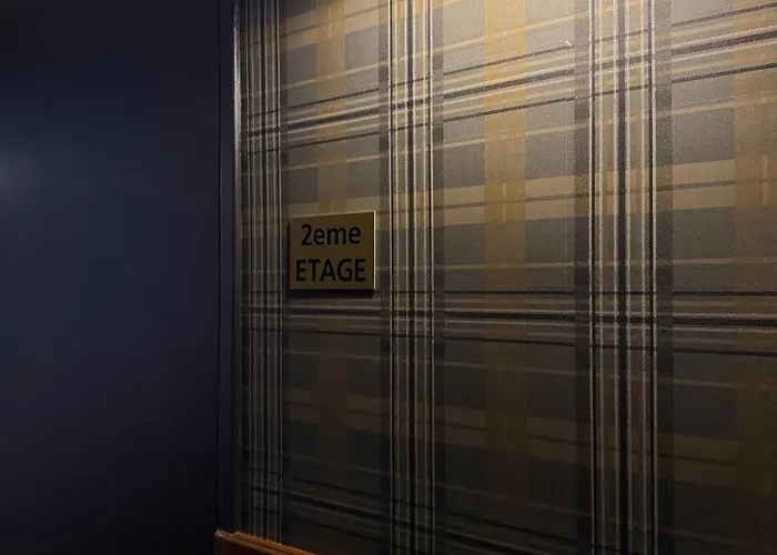 Du Pot D'etain Hotel